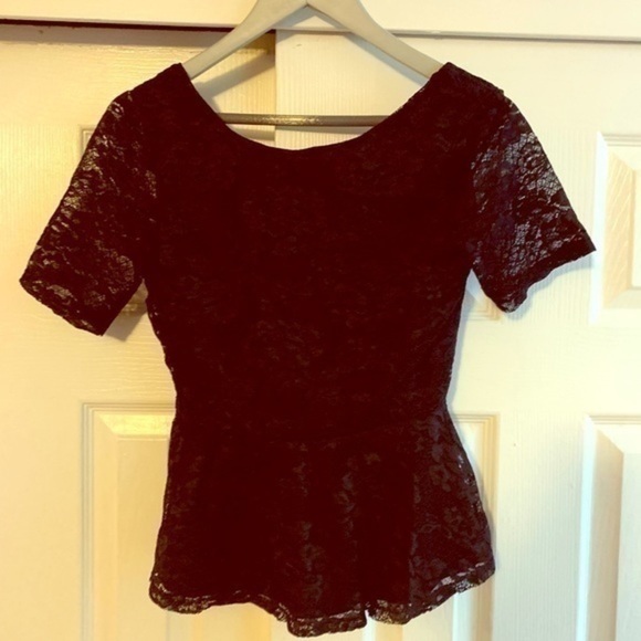 Black Lace Peplum Top Size Medium by Lily Black - Picture 1 of 6
